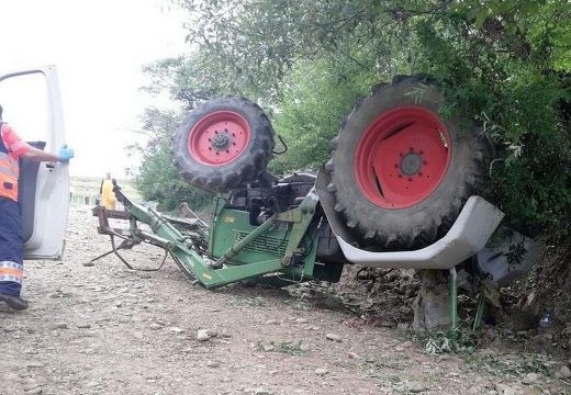 Halálra zúzta a felborult traktor a 32 éves férfit